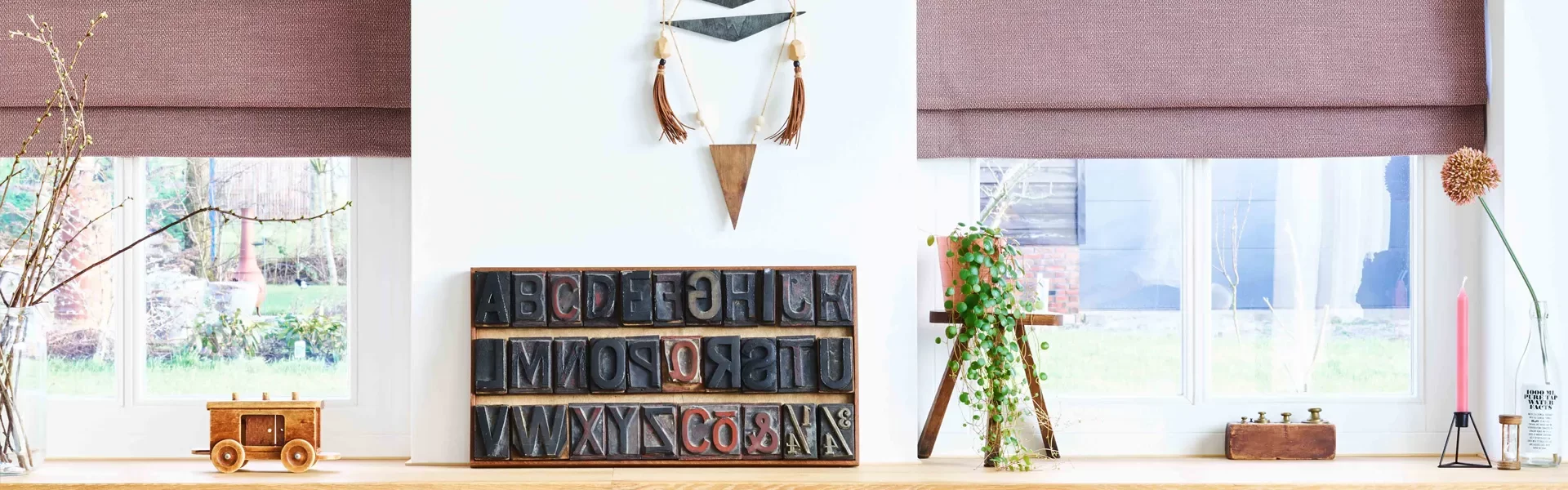 60-contact-header.webp 60-contact-header.webp